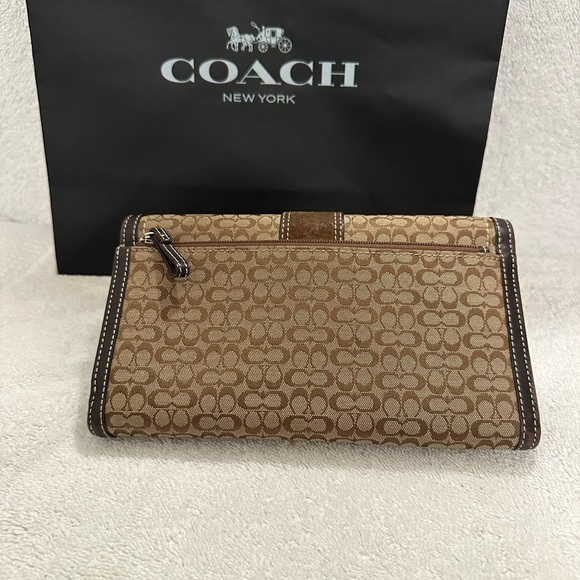 Coach Brown Signature Wallet - Picture 6 of 9